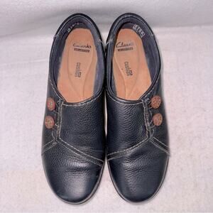 Women’s Clarks Slip-on Leather Loafers Navy Blue size 11